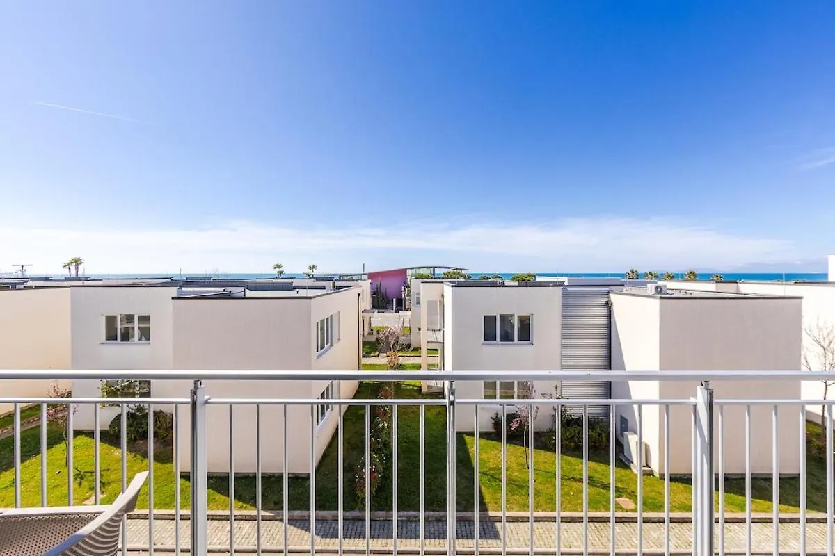 Family Apartment With Resort Access Talea Coast